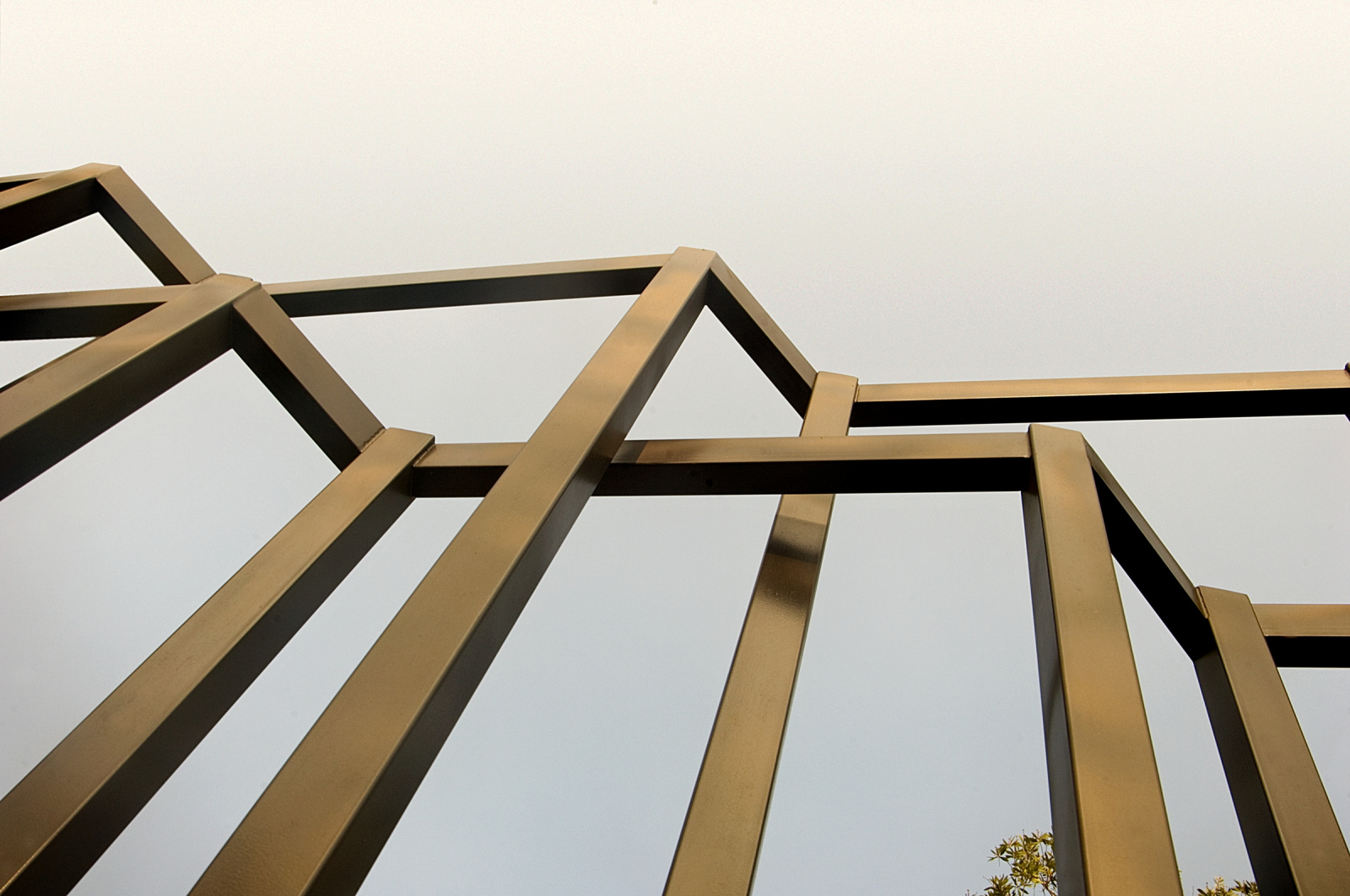 高雄醫學大學同盟路校門