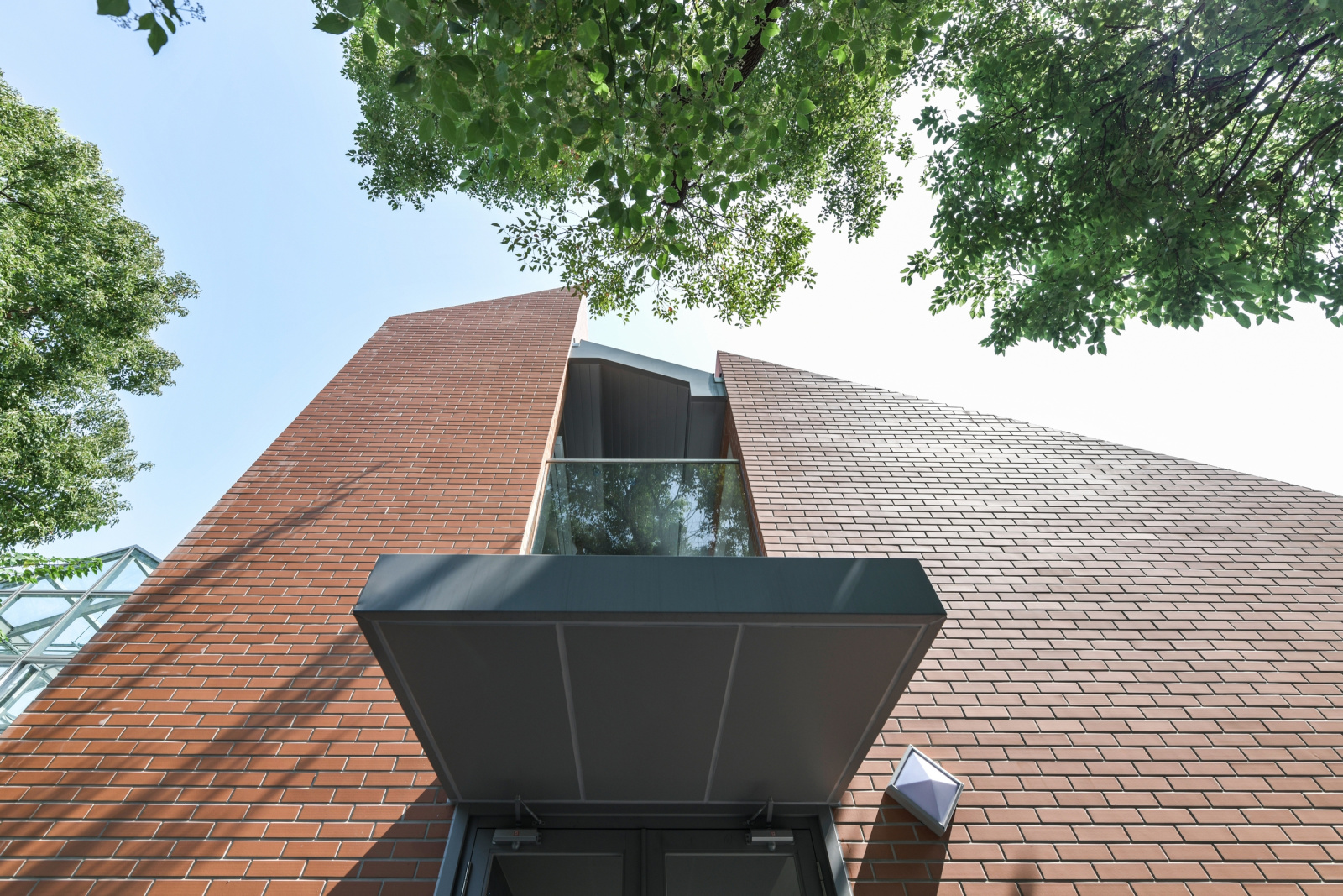 國立臺灣大學植物培育溫室新建工程