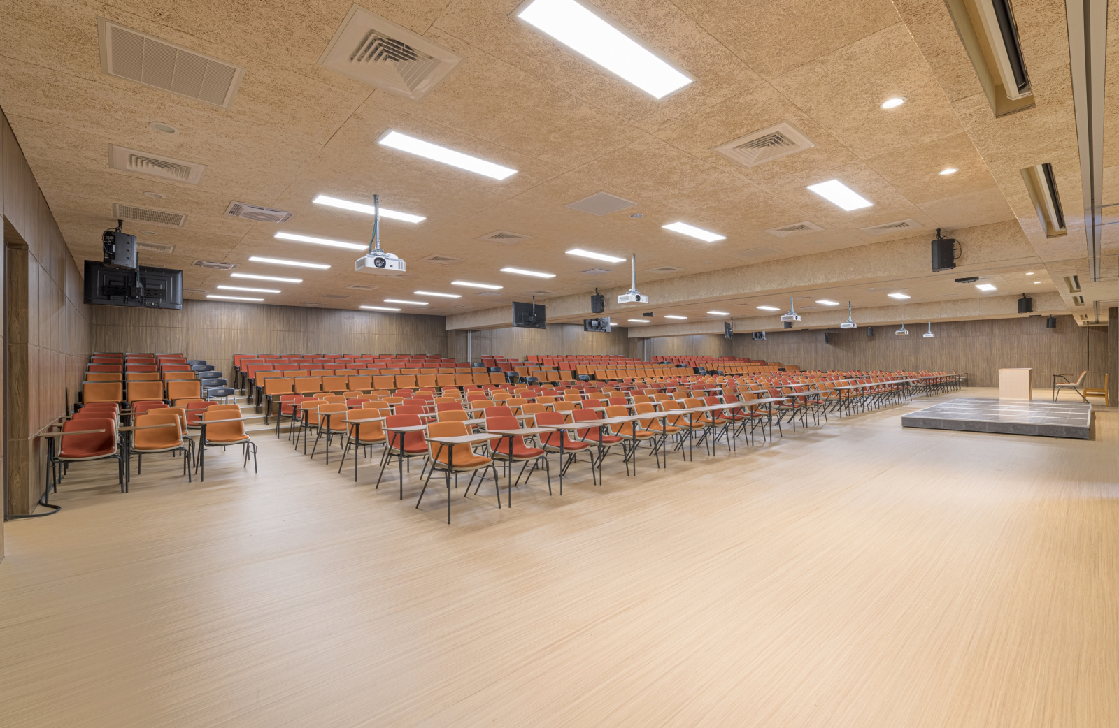 馬偕醫護管理專科學校三芝校區共同教室大樓新建工程