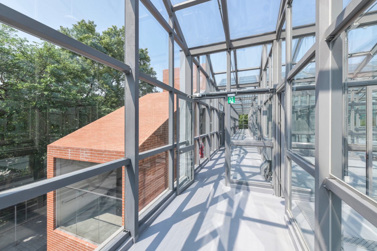 國立臺灣大學植物培育溫室新建工程