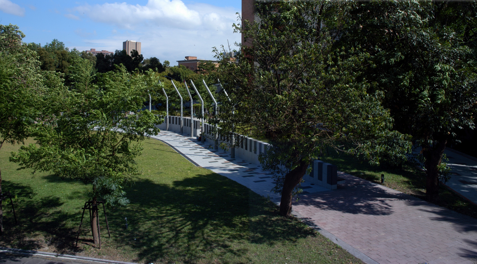 國立臺灣大學鹿鳴廣場