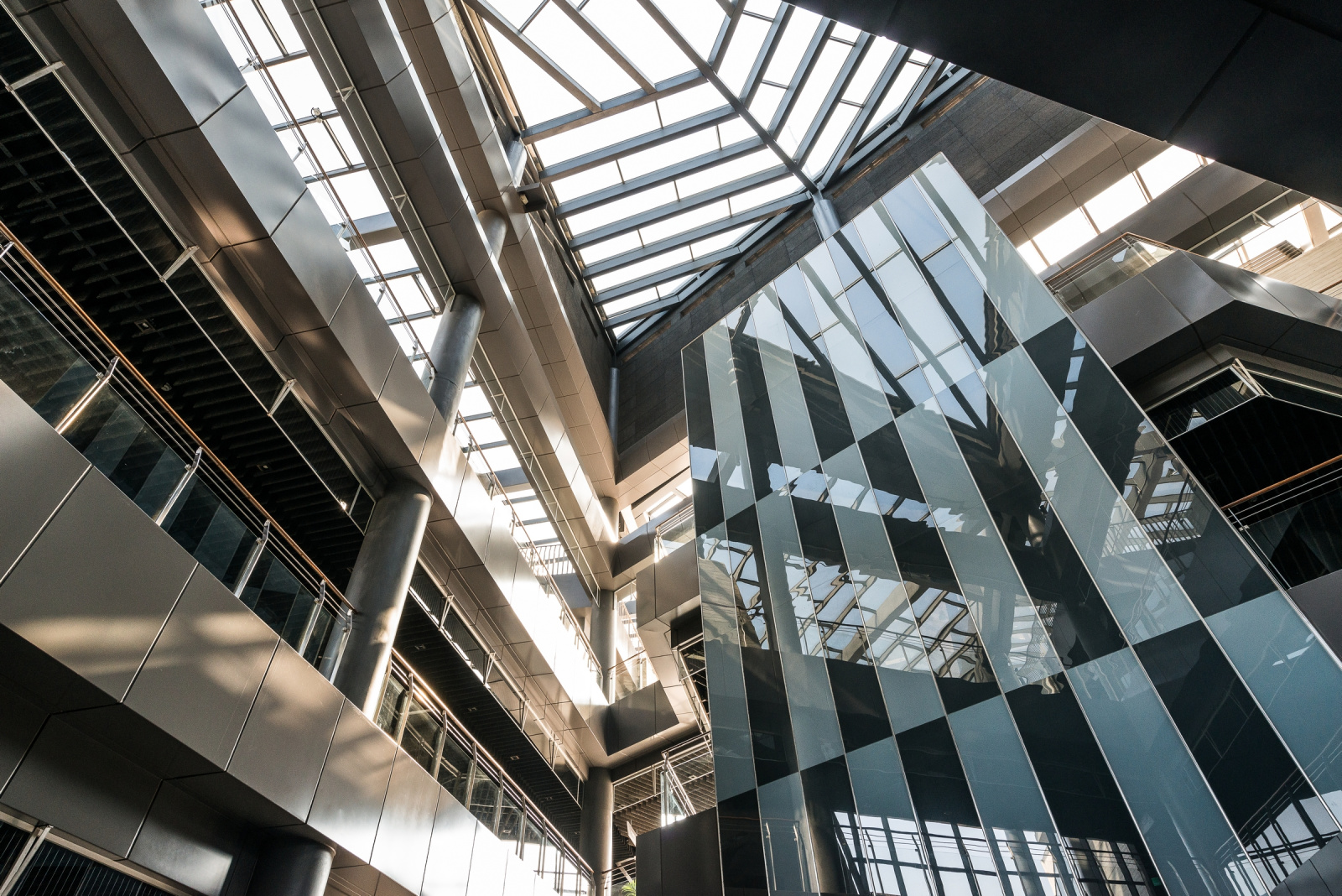 臺中市精機園區服務中心