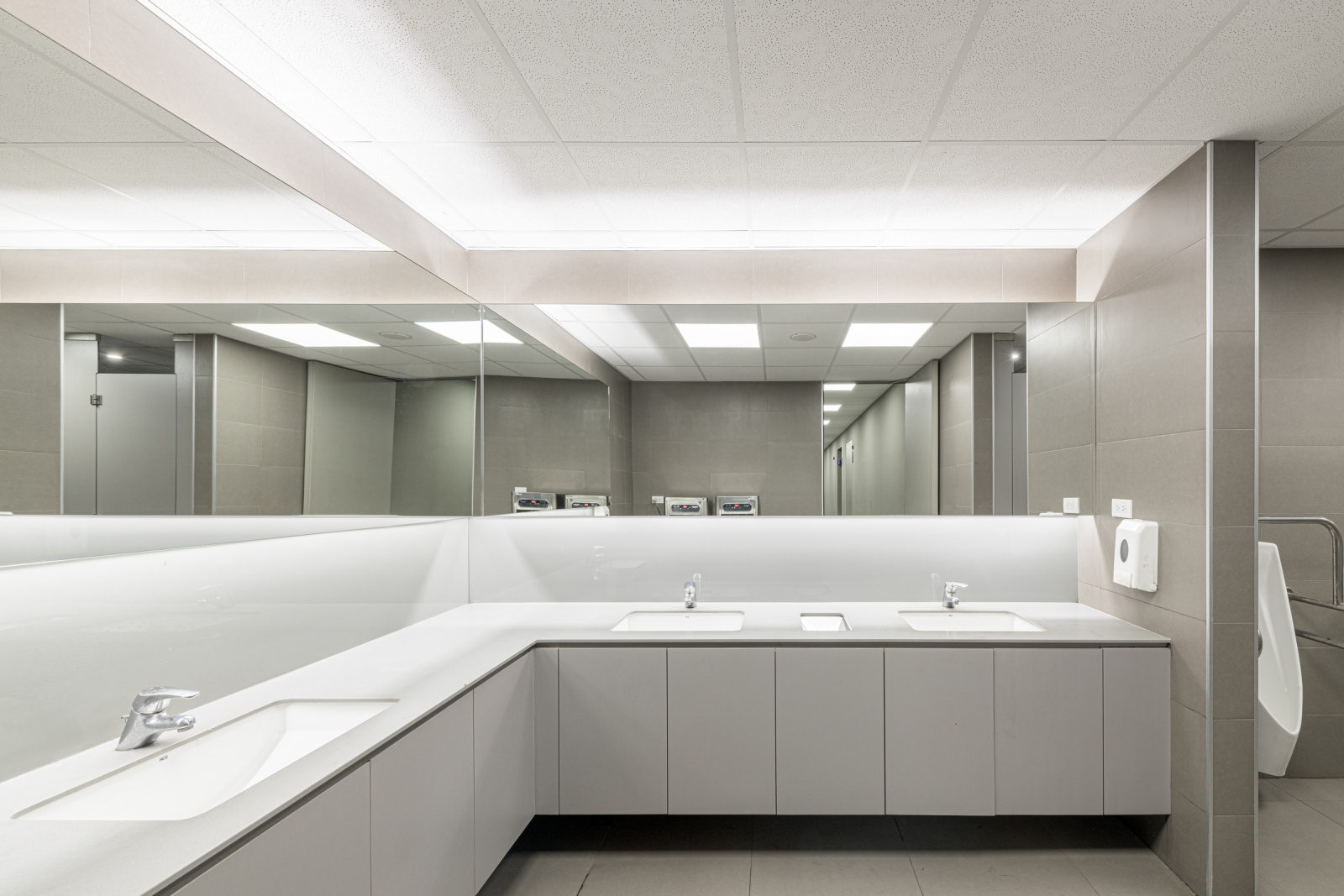 嘉里大榮物流新市站新建工程